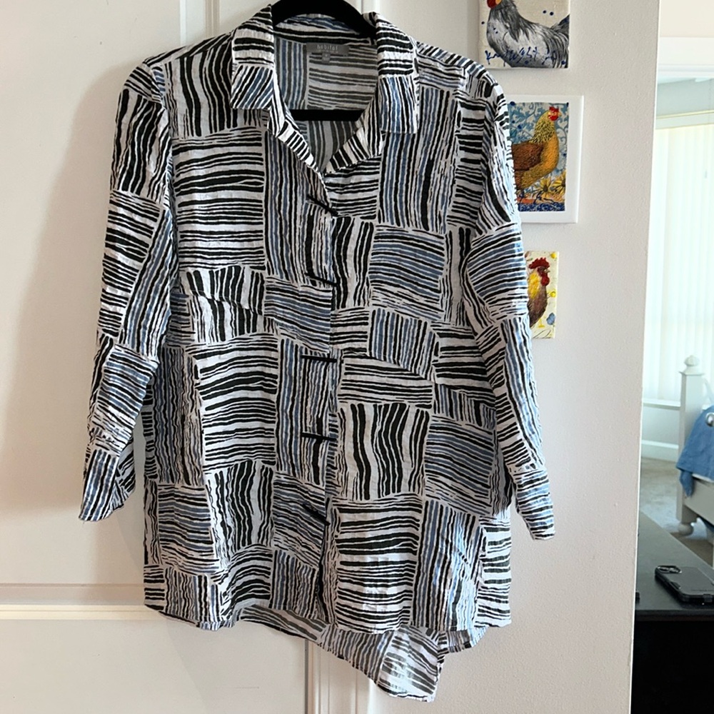 Habitat top; blue, black and white, size M.